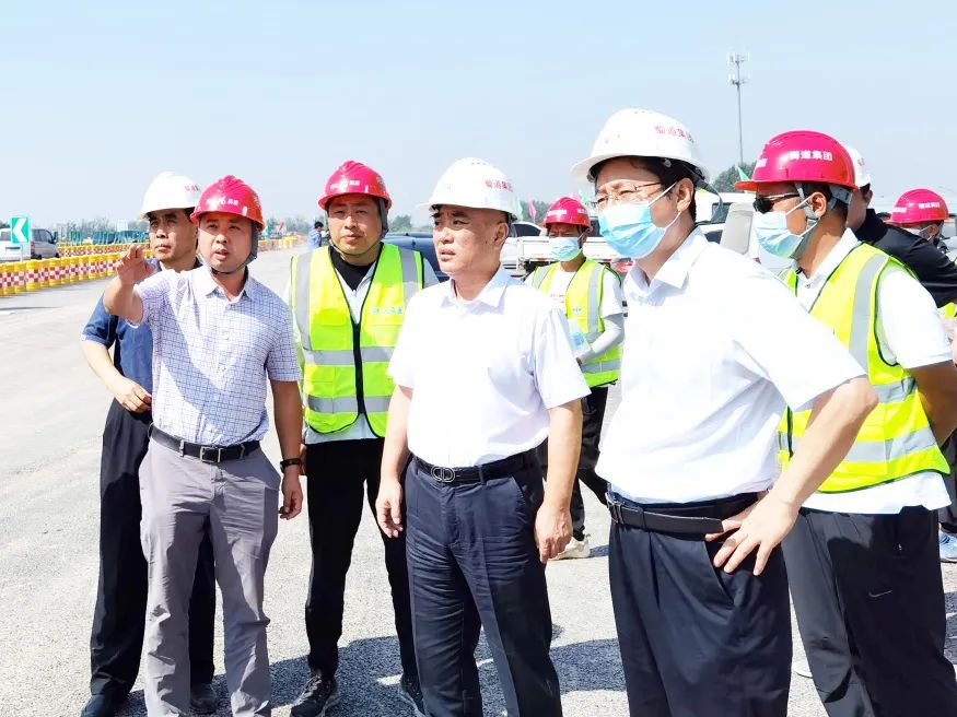 河北省交通運(yùn)輸廳黨組成員、副廳長(zhǎng)侯智敏深入石家莊東站、南站改建工程項(xiàng)目檢查指導(dǎo)工作